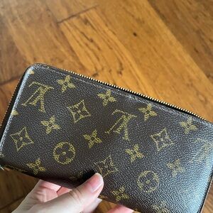 Authentic Louis Vuitton wallet